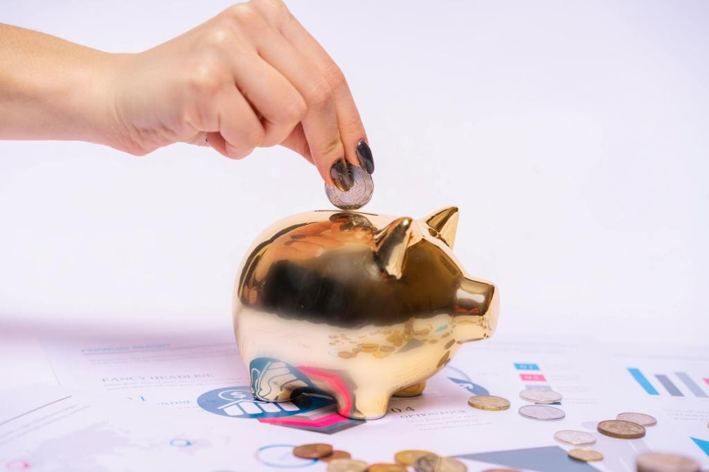 High-Yield Savings Accounts vs. Traditional Savings: Why Your Bank is Ripping You&nbsp;Off